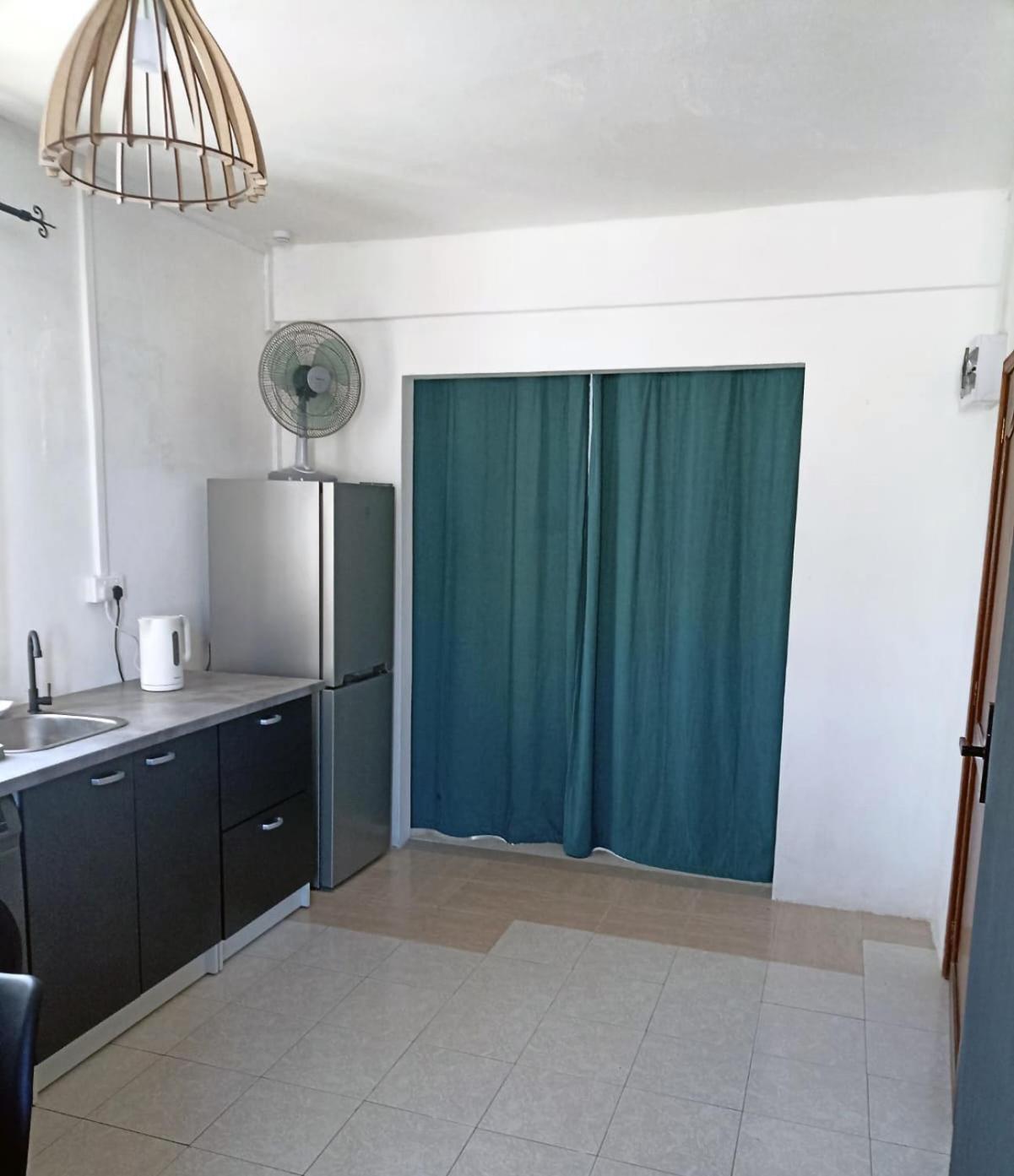 R Garden Villa Au Calme De Baie Du Tombeau, Appartement Familiale De 3 Chambres Et Cuisine 外观 照片